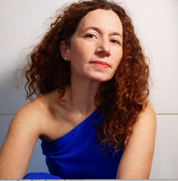 Headshot Sonja Schenkel
